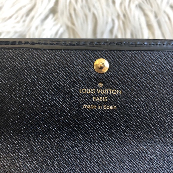 SOLDLOUIS VUITTON Epi Leather International Wallet - Picture 8 of 11